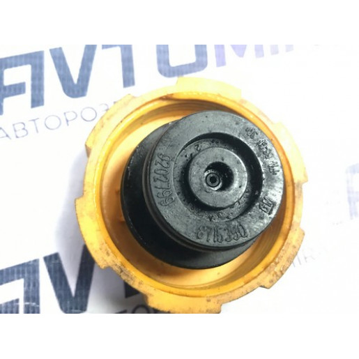 Кришка розширювального бачка Opel Astra H 2004-2010 9202799